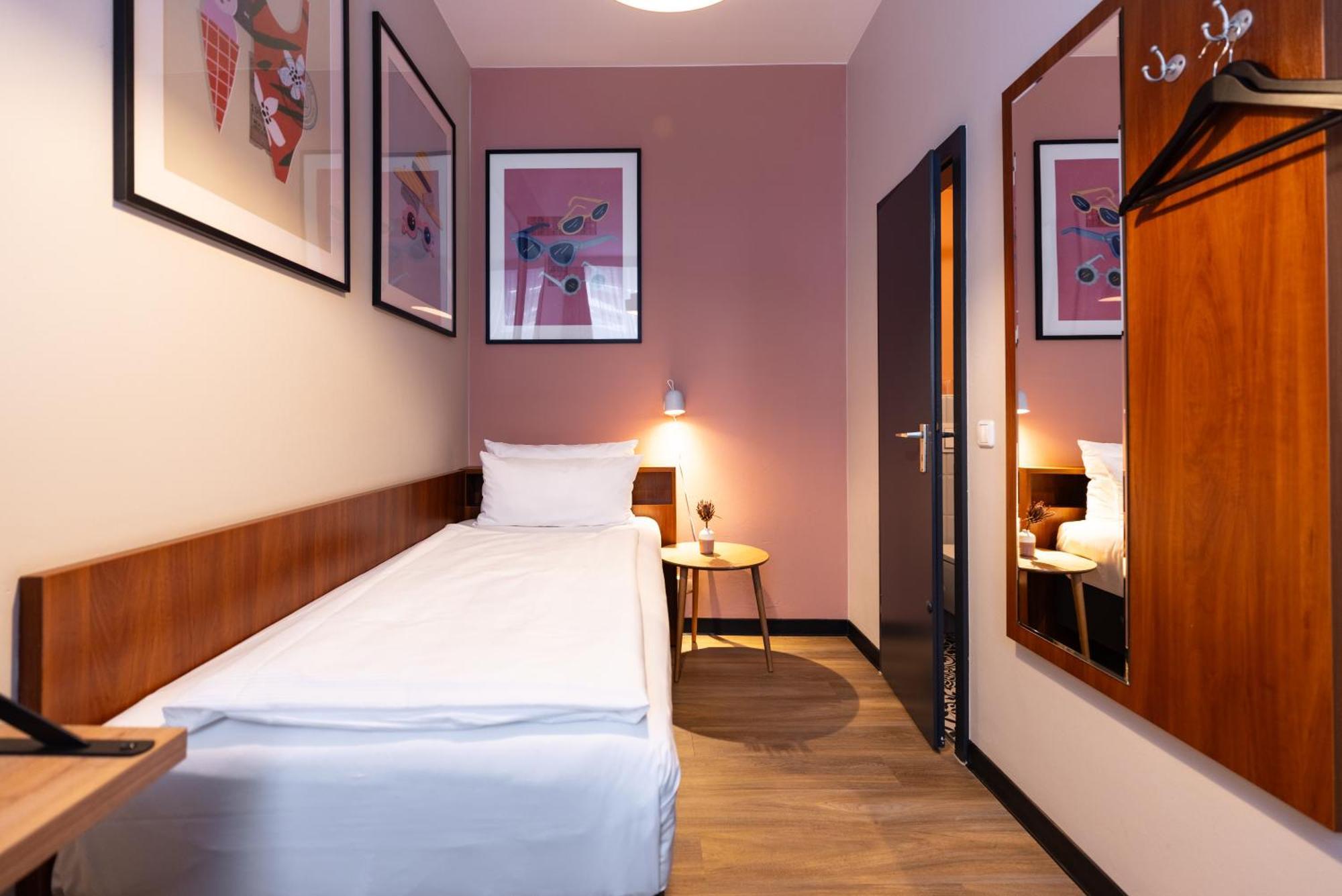 Cosy Single Room